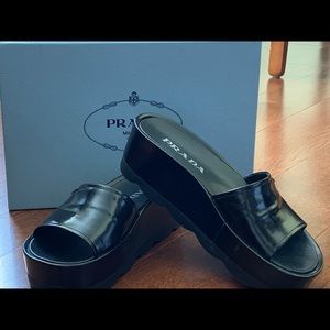 Prada slides